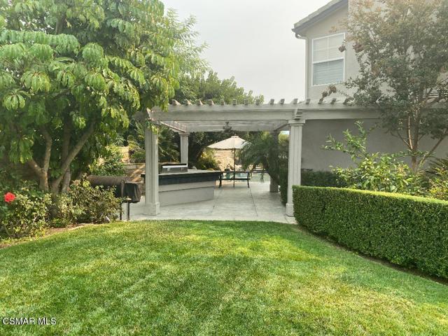 3082 Eaglewood Avenue, Thousand Oaks CA: https://media.crmls.org/mediaz/5384d975-6259-4ade-9414-690dc6969cd7.jpg