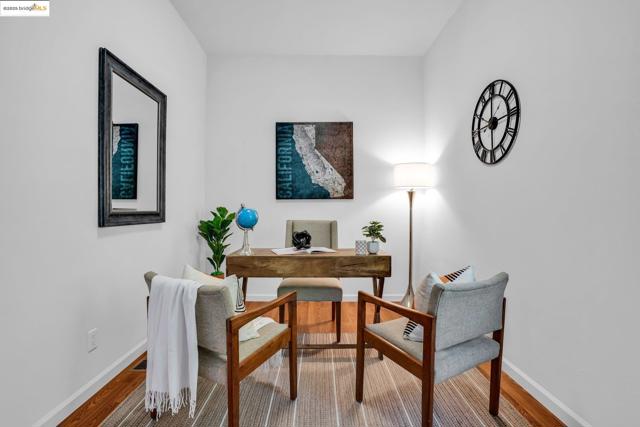580 Chetwood St., Oakland CA: https://media.crmls.org/mediaz/5384fa99-f495-4b14-b782-a99bbbc52a33.jpg