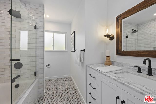431 Montana Circle, Ojai CA: https://media.crmls.org/mediaz/53850998-f90a-4d86-be2f-dfe1d9ecc785.jpg