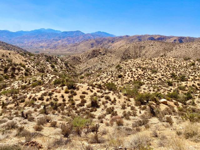 120 Benmar Trail, Morongo Valley CA: https://media.crmls.org/mediaz/53850e02-1dd7-4272-b6bb-f9af47db8b26.jpg