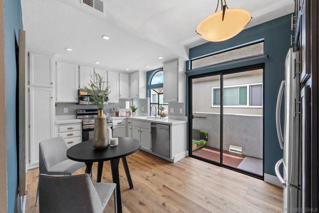 3709 7Th Ave, San Diego CA: https://media.crmls.org/mediaz/53851004-751e-4039-9188-c79ac530b3ab.jpg