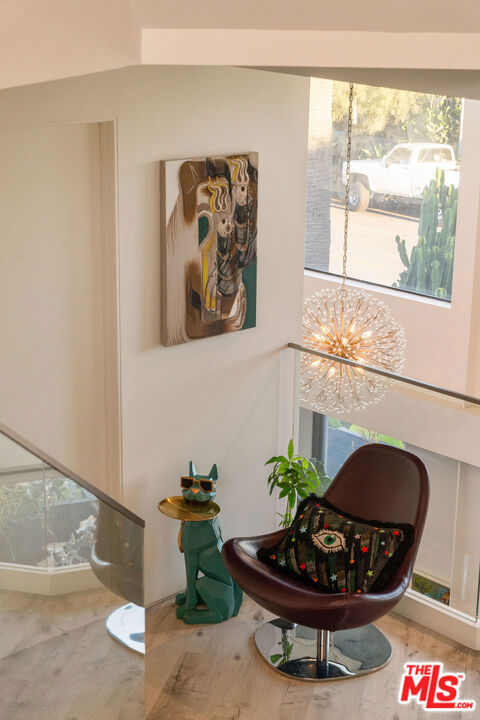 407 Rialto Avenue, Venice CA: https://media.crmls.org/mediaz/538564e1-06a3-4175-8792-02fcdd5b3c5b.jpg