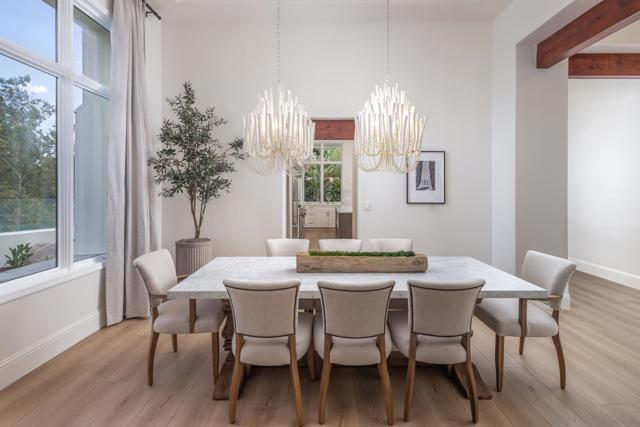 2815 Santa Fe Vista Ct, Encinitas CA: https://media.crmls.org/mediaz/538574a1-d70b-48f8-938d-2b7f87eeedf4.jpg