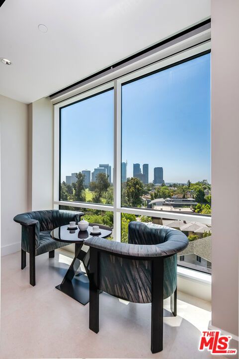 1200 Club View Drive, Los Angeles CA: https://media.crmls.org/mediaz/53859680-242f-4583-93a0-c01c942cba66.jpg