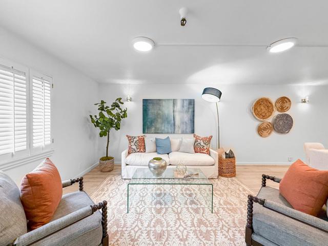 443 Alberto Way, Los Gatos CA: https://media.crmls.org/mediaz/5385c5da-464f-4de8-bf9c-7844f05eb0ac.jpg