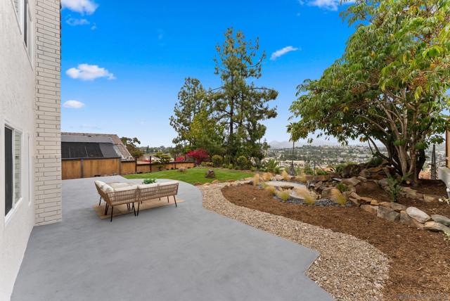 14471 Yukon St, San Diego CA: https://media.crmls.org/mediaz/5386d66d-600e-4c25-8474-016d9f1ec43d.jpg