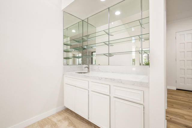 46428 War Bonnet Circle, Indian Wells CA: https://media.crmls.org/mediaz/5386e63e-ec47-4181-a639-edc3e22e0643.jpg