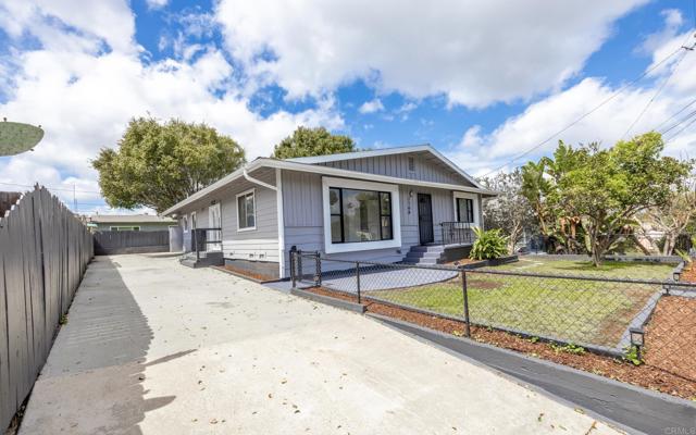Detail Gallery Image 2 of 21 For 3168 Florine Dr, Lemon Grove,  CA 91945 - 5 Beds | 3 Baths