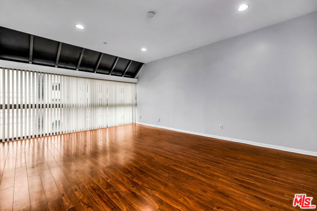 Wonderfully spacious Primary b
