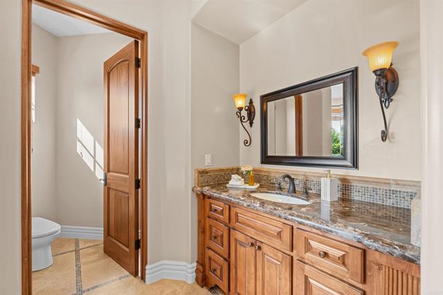 Detail Gallery Image 20 of 67 For 2428 Catalina Ave, Vista,  CA 92084 - 5 Beds | 5/1 Baths