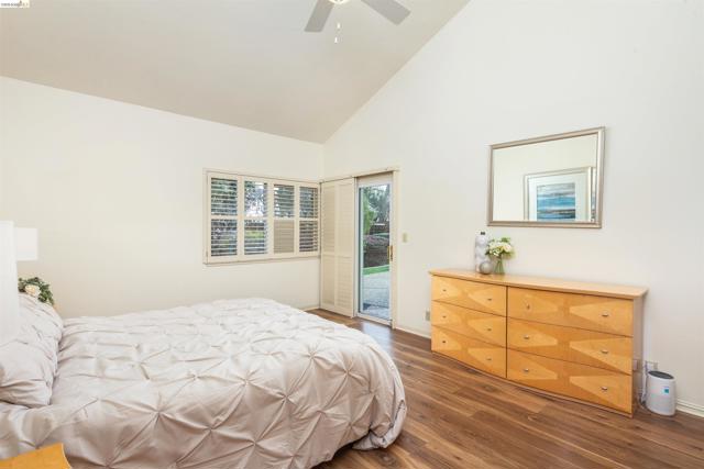 Image 37 of 59 For 3237 Vera Cruz Dr