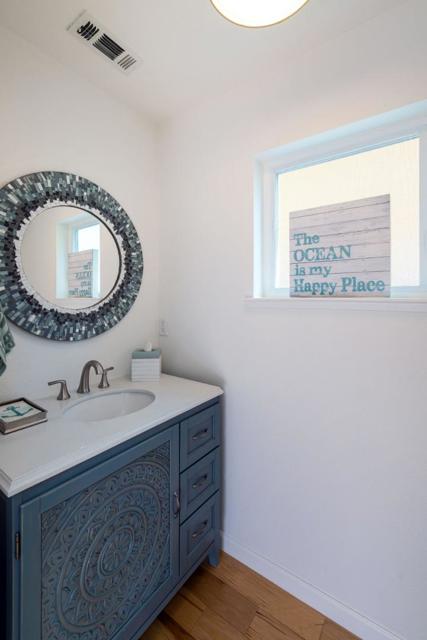 120 Fife Lane, Aptos CA: https://media.crmls.org/mediaz/538afed2-c0bb-42a8-ac3e-0003aa803d93.jpg
