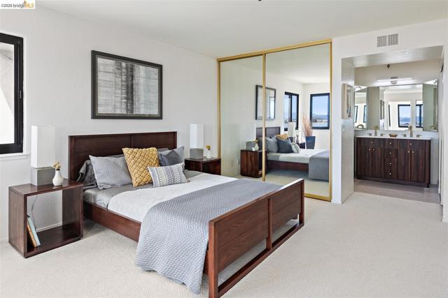 545 Pierce St, Albany CA: https://media.crmls.org/mediaz/538b20fb-7be0-4ca9-853a-96cc49164456.jpg