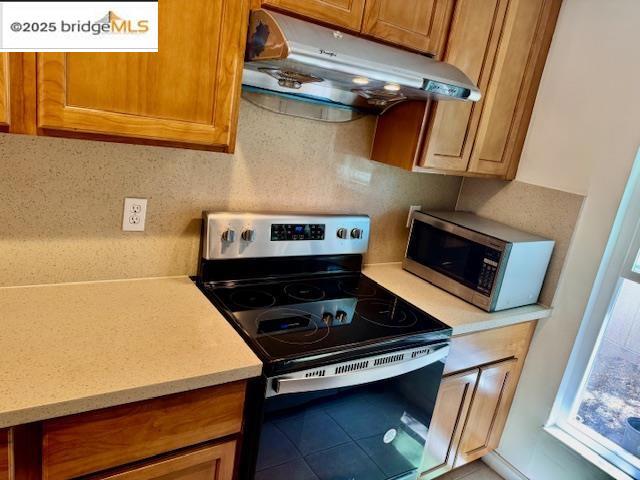 651 Moraga Rd, Moraga CA: https://media.crmls.org/mediaz/538bc85c-24a9-46b0-bb4b-f1a8229e34e0.jpg