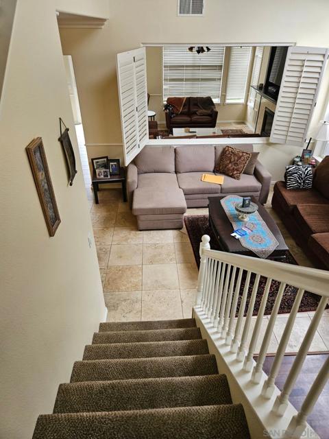 Image 12 of 33 For 13704 Fontanelle Pl