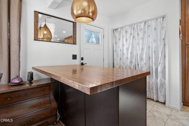 Detail Gallery Image 17 of 51 For 3146 Strathmore Dr, Ventura,  CA 93003 - 4 Beds | 2 Baths