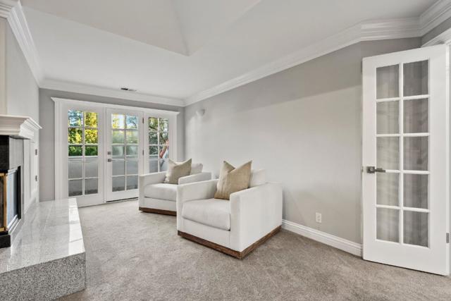 13206 Wright Way, Los Altos Hills CA: https://media.crmls.org/mediaz/538ca56c-2d6d-4881-987f-93679a54f015.jpg