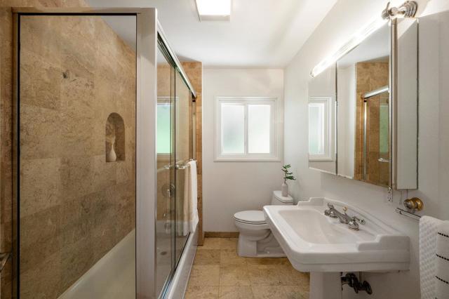 2085 Edgewood Road, Redwood City CA: https://media.crmls.org/mediaz/538cf204-552e-43c5-bd68-4d7c5daa598d.jpg