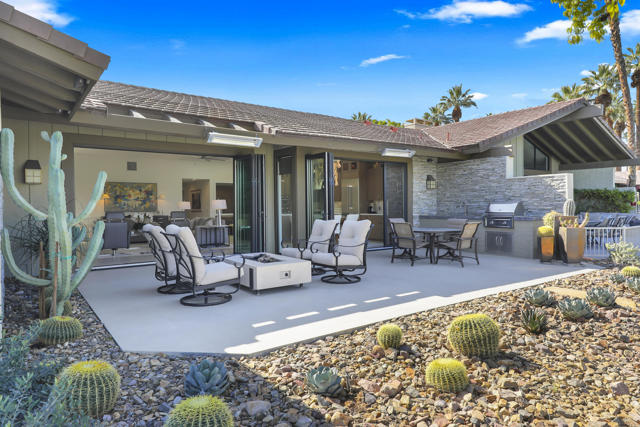76 Old Ranch Road, Palm Desert, CA 92211