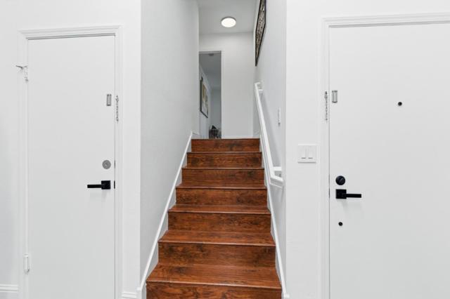 20212 Northcove Square, Cupertino CA: https://media.crmls.org/mediaz/538d5007-a360-43e8-9979-e78ddad95230.jpg