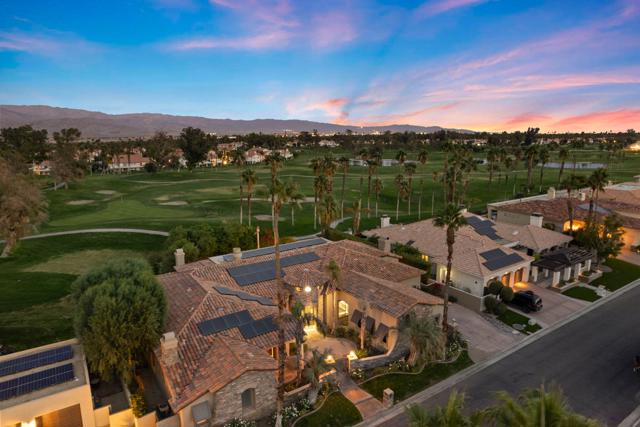 352 Crest Lake Drive, Palm Desert CA: https://media.crmls.org/mediaz/538dbd0f-e71a-49b1-843e-74cabf46ec1e.jpg