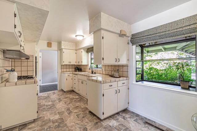 18931 Cyril Place, Saratoga CA: https://media.crmls.org/mediaz/538dbfff-985a-4f7a-b949-d3270ec5207f.jpg