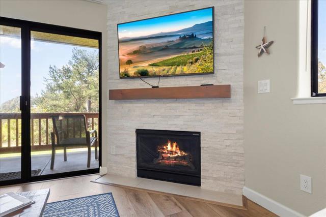 29 Seascape Resort Drive, Aptos CA: https://media.crmls.org/mediaz/538fd26a-7df3-4cd6-a89d-6456ea6aadbe.jpg