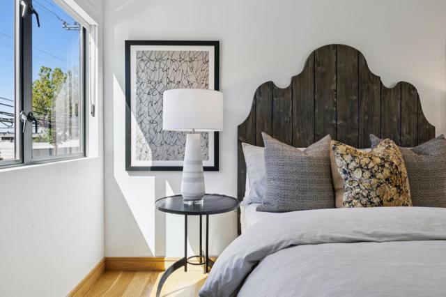 33 Highland Avenue, Burlingame CA: https://media.crmls.org/mediaz/539019f6-1bbc-4662-94af-e0ba12ad3c17.jpg