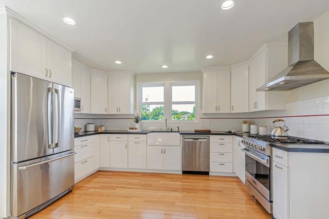 991 E Taylor Street, San Jose CA: https://media.crmls.org/mediaz/539028d8-0ba2-490a-8bfc-d781819680e3.jpg