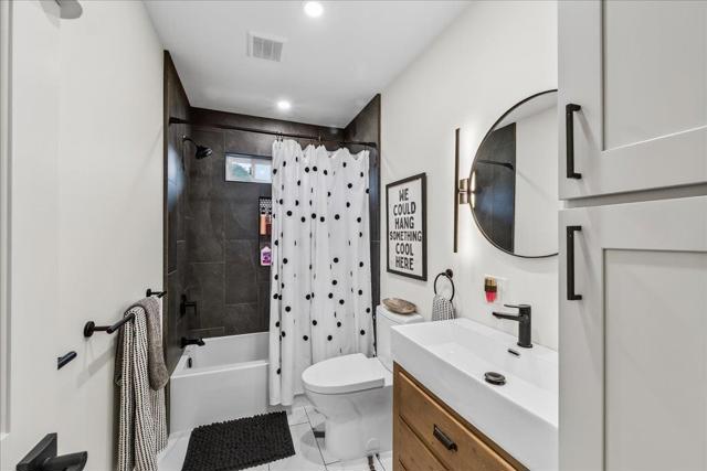 255 Sinex, Pacific Grove CA: https://media.crmls.org/mediaz/5390387d-251a-417f-b125-afc5c9047926.jpg