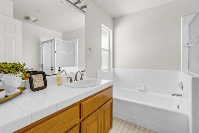 329 Westminster Drive, Salinas CA: https://media.crmls.org/mediaz/53904099-87d6-4a41-81cf-6896af33ef53.jpg