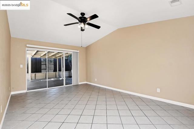3104 Cedar Ct, Antioch CA: https://media.crmls.org/mediaz/539067b8-2f6b-405f-b534-6a11a1dc823d.jpg