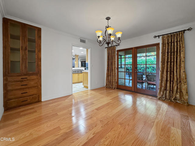 Detail Gallery Image 12 of 50 For 2307 Dorothy St, La Crescenta,  CA 91214 - 4 Beds | 3 Baths