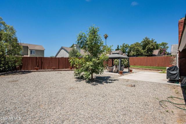 2753 Deerwood Avenue, Simi Valley CA: https://media.crmls.org/mediaz/5392354d-a08a-49f6-9ee3-bad2d987aae9.jpg