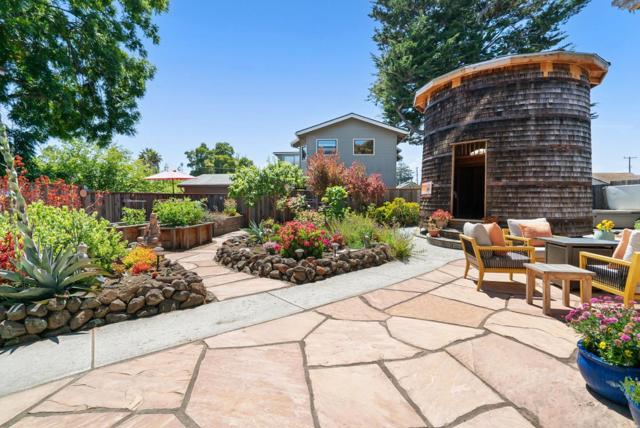 505 Cayuga Street, Santa Cruz CA: https://media.crmls.org/mediaz/5392a9d6-a9c0-42cd-a2ea-11f5d7b999cb.jpg
