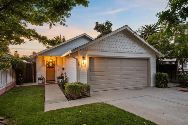 207 Brooklyn Avenue, San Jose CA: https://media.crmls.org/mediaz/5392dda9-aecf-490d-9e87-4d2f2a9da66f.jpg