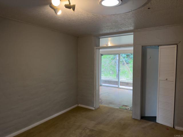 30825 Valley Center Drive, Valley Center CA: https://media.crmls.org/mediaz/53934f58-5e2f-46e0-aa90-74038337b72d.jpg