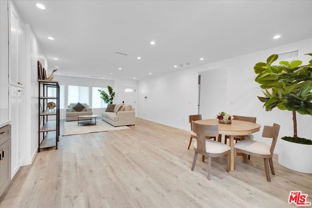 14642 Runnymede Street, Van Nuys CA: https://media.crmls.org/mediaz/5395eaa5-a652-4d34-a3b1-0196f8a377df.jpg