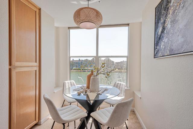 1000 Davit Lane,  CA: https://media.crmls.org/mediaz/53964322-806f-4839-949d-f76c37632500.jpg