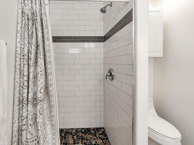 52775 Avenida Bermudas, La Quinta CA: https://media.crmls.org/mediaz/5396776c-c1ee-438a-a254-b427f5de2e46.jpg