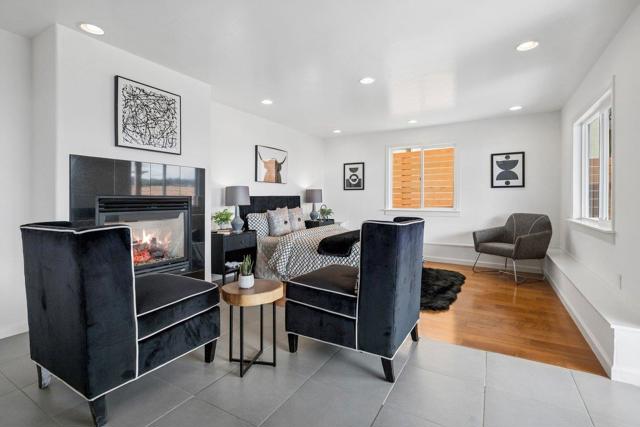 170 Beachview Avenue, Pacifica CA: https://media.crmls.org/mediaz/5396a0ed-d4c8-45aa-9c9b-b7ef245e3950.jpg