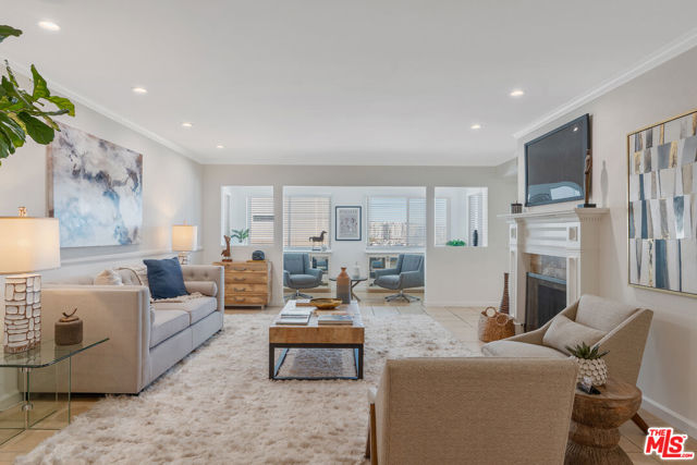 4350 Via Dolce, Marina del Rey CA: https://media.crmls.org/mediaz/5397557f-3eed-4a1f-881e-399b8a77f9c2.jpg