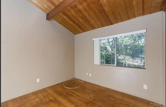 2248 Buena Creek Rd., Vista CA: https://media.crmls.org/mediaz/53991d6c-3898-4d3f-ab6d-171055a87e56.jpg