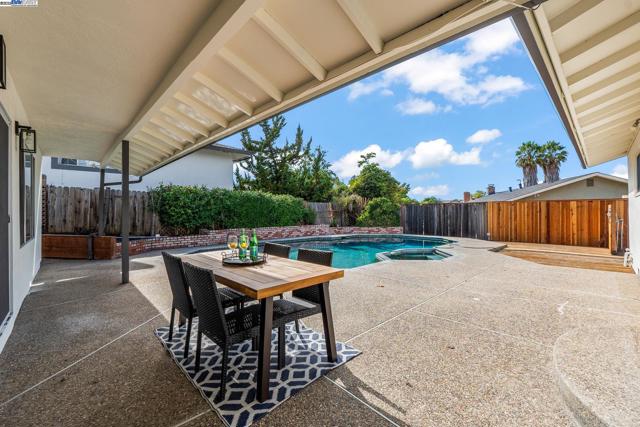 2561 Middlefield Ave, Fremont CA: https://media.crmls.org/mediaz/5399ede8-ef7d-4069-b472-15bd52833117.jpg