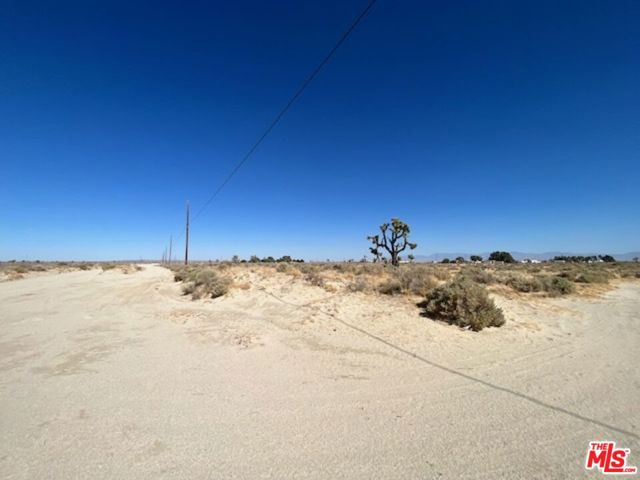 27 Street E Avenue E-8, Lancaster CA: https://media.crmls.org/mediaz/539a0a76-29f5-41b9-ae6f-e2d7249ad87c.jpg
