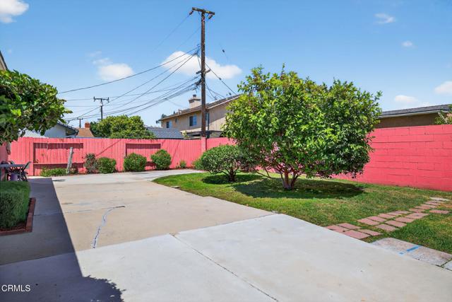 3666 Fournier Street, Oxnard CA: https://media.crmls.org/mediaz/539a4a72-1628-4bc2-b7dd-79d76ccf7447.jpg