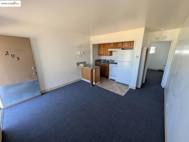 1213 San Pablo AVE, Berkeley CA: https://media.crmls.org/mediaz/539a63f6-9888-4df2-9a95-f8233ff328ec.jpg