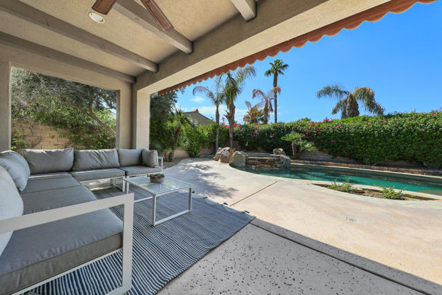 Image 29 of 38 For 81961 Contento Street
