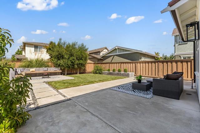 17920 Stoney Creek Way, Morgan Hill CA: https://media.crmls.org/mediaz/539e4f86-5950-4ed4-9b76-532d64ca3abe.jpg