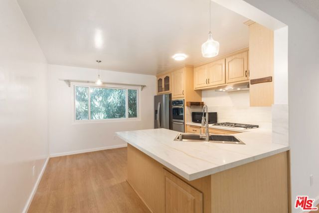 8335 W Manchester Avenue, Playa del Rey CA: https://media.crmls.org/mediaz/539ec0eb-6847-49d8-853e-d450c034e0b7.jpg